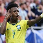 Dua Gol Vinicius Memastikan Posisi Teratas Di Grup C